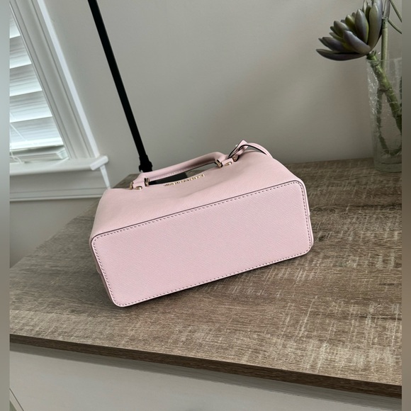 NWT MICHAEL KORS SAVANNAH BLOSSM  SMALL SATCHEL SAFFIANO LEATHER - Picture 5 of 10